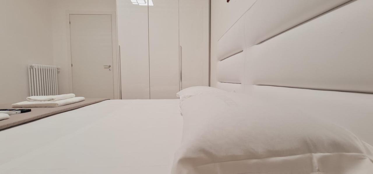 Double Room,1317865771:JPEG