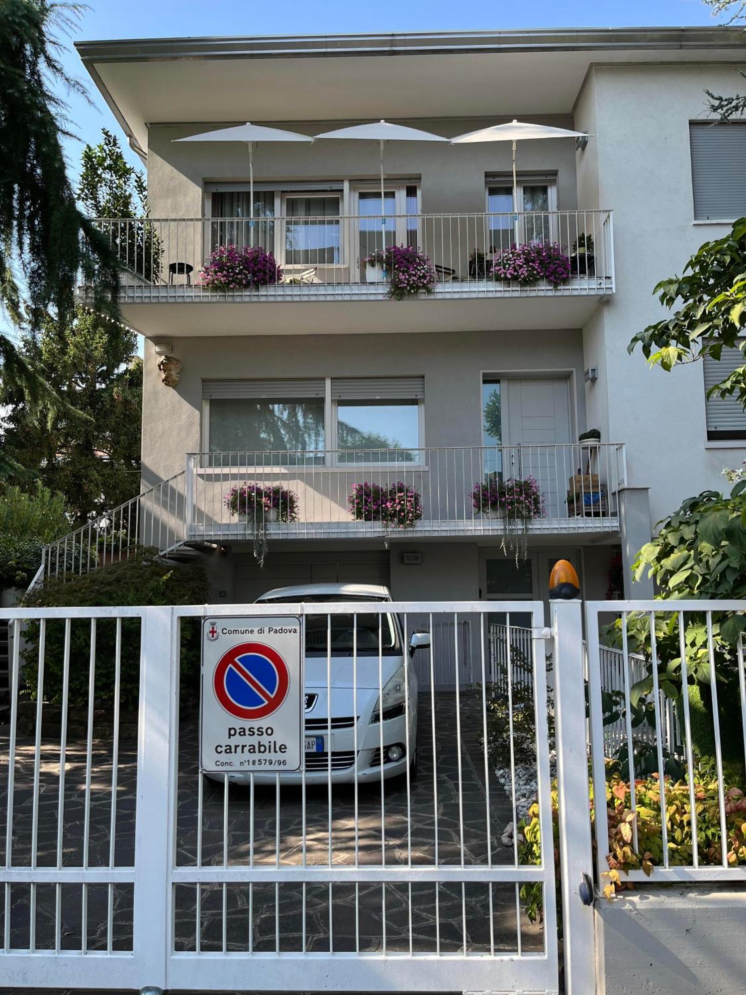 Economy Double Room Private External Bathroom