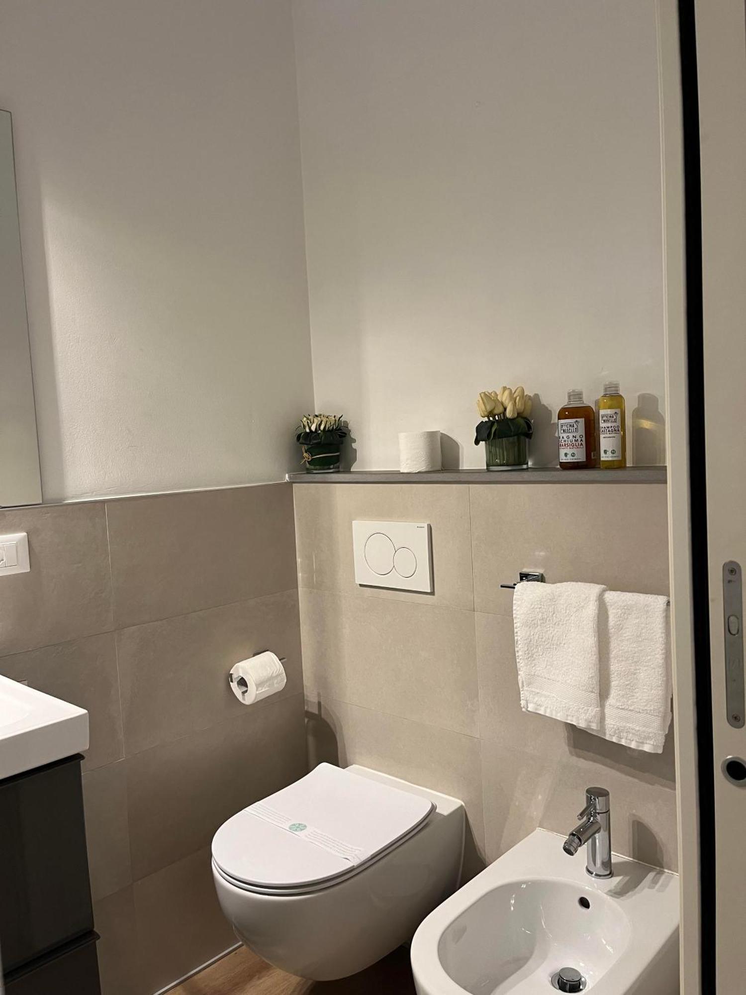 Economy Double Room Private External Bathroom