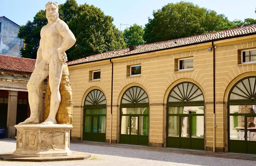 Palazzo Mantua Benavides Suites&Apartments-1