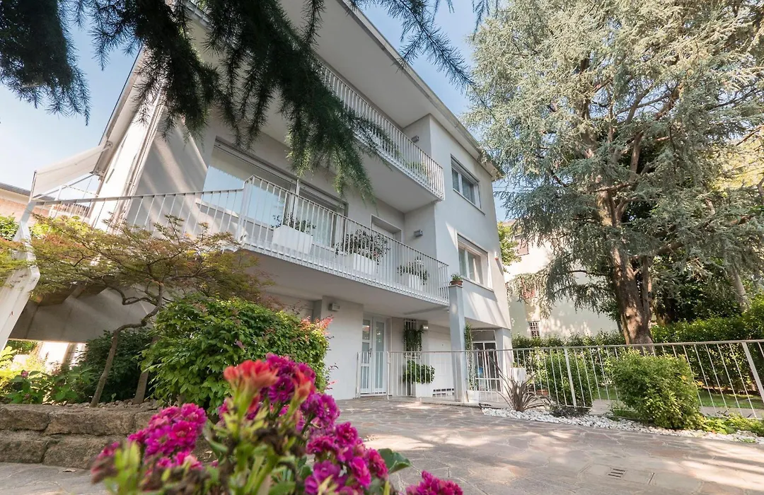 B&B Villa Due Giardini-1