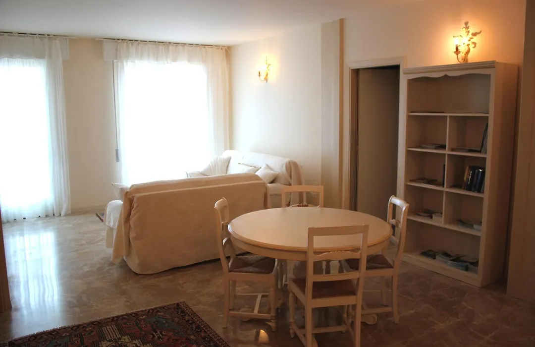 Casa Camilla City-1