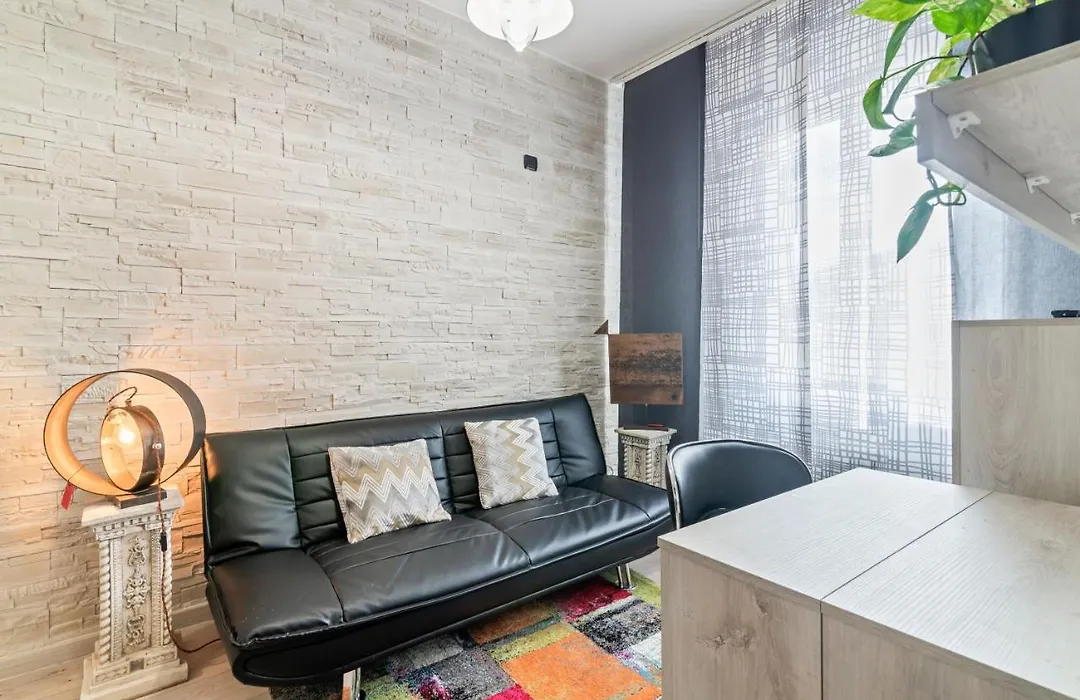 Guesthost - Scrovegni Urban Apartment-1