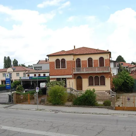 Locazione Turistica Elite Parco Brentelle bed&breakfast - Chiesanuova 135 e 167-3
