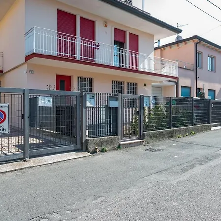Guesthost - Santa Rita Roomy Apartments-2