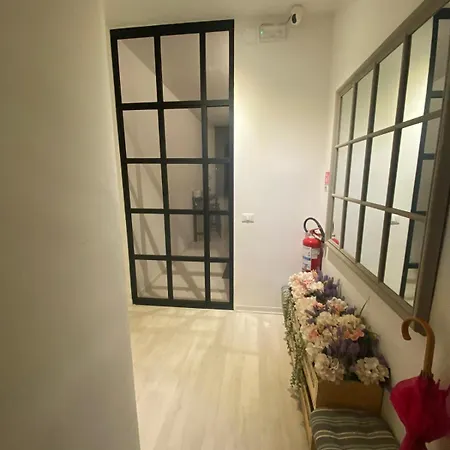 Frank'S Studio Rooms-2