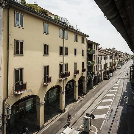 Myplace Prato Della Valle Apartments-3